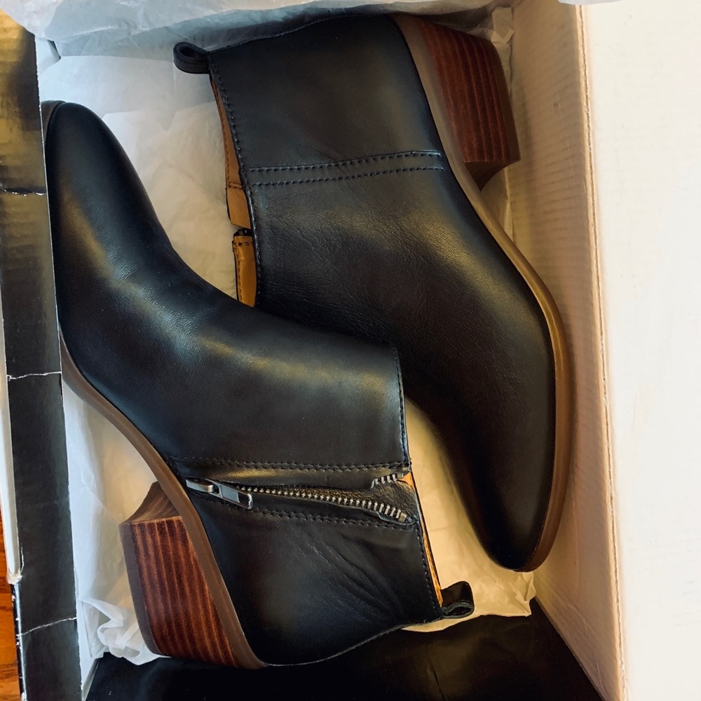 SOLD! NWOT J.Crew Boots